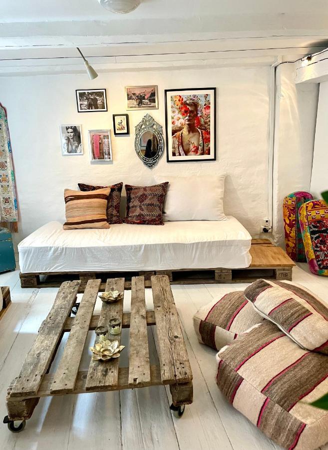Ferienwohnung A Charming And Beautiful Oasis In The Heart Of Kopenhagen Exterior foto