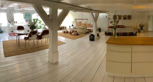 Ferienwohnung A Charming And Beautiful Oasis In The Heart Of Kopenhagen Exterior foto