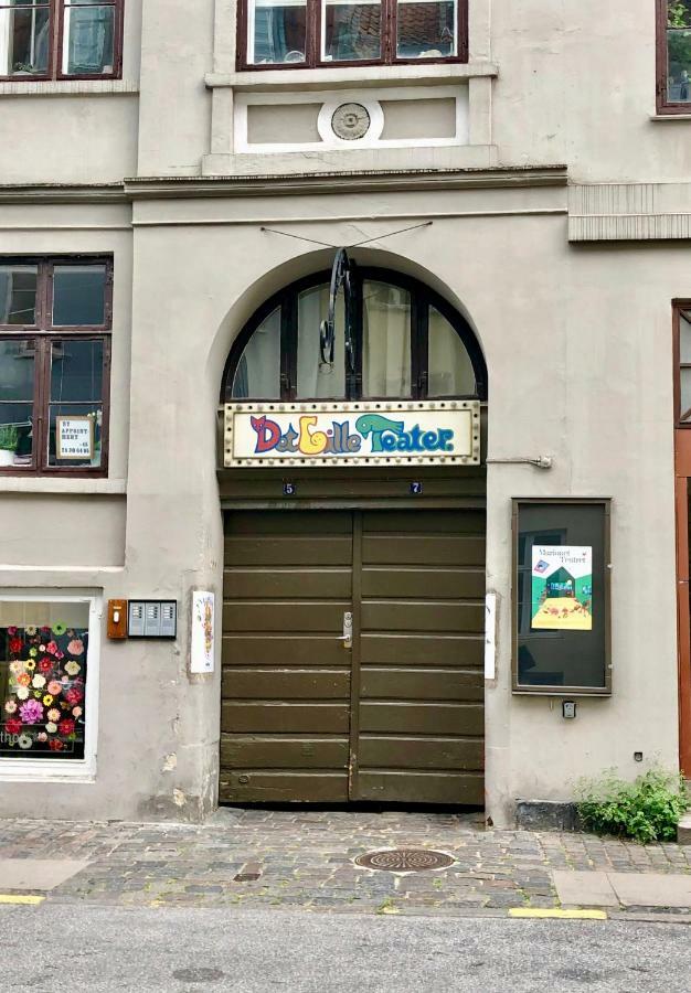 Ferienwohnung A Charming And Beautiful Oasis In The Heart Of Kopenhagen Zimmer foto